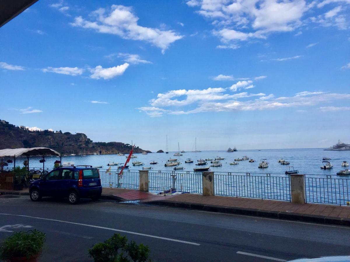 Taormina Holidays Giardini-Naxos Buitenkant foto